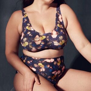 Knix LuxeLift pullover bra. 💙